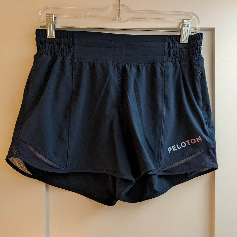Peloton Lululemon Hottie Hot Shorts Navy 6 Tall